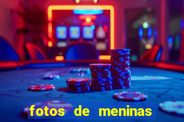 fotos de meninas fake cabelo cacheado