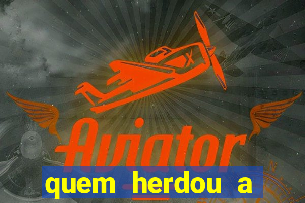 quem herdou a fortuna de selena quintanilla