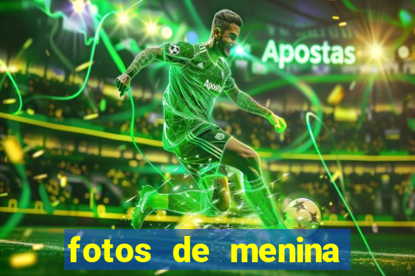 fotos de menina fake cacheada