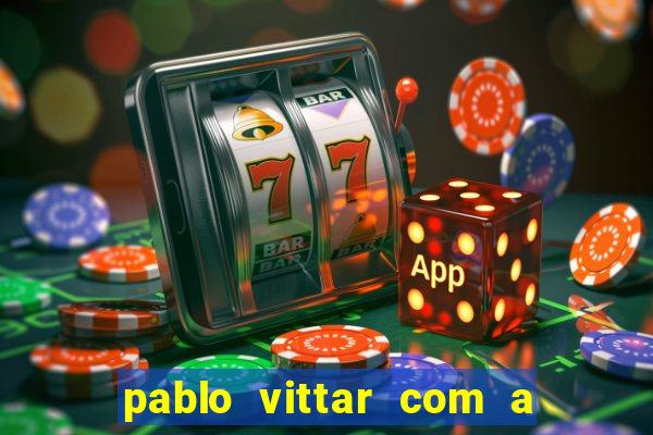 pablo vittar com a camisa do fluminense