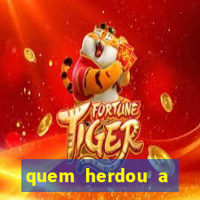 quem herdou a fortuna de selena quintanilla