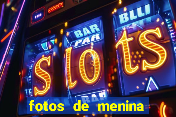 fotos de menina cacheada no espelho