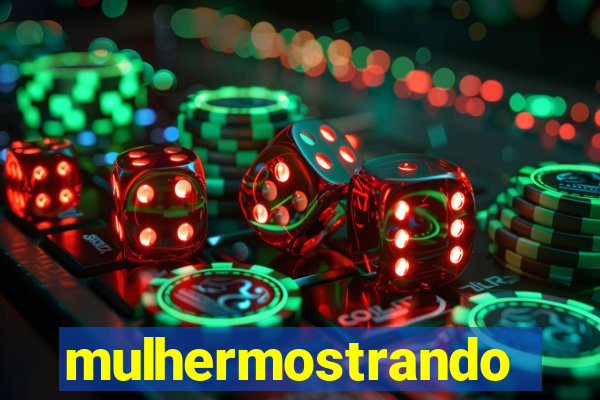 mulhermostrandoopeito