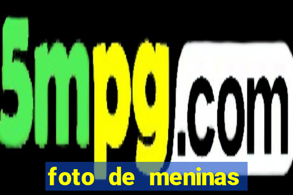 foto de meninas cacheadas fake